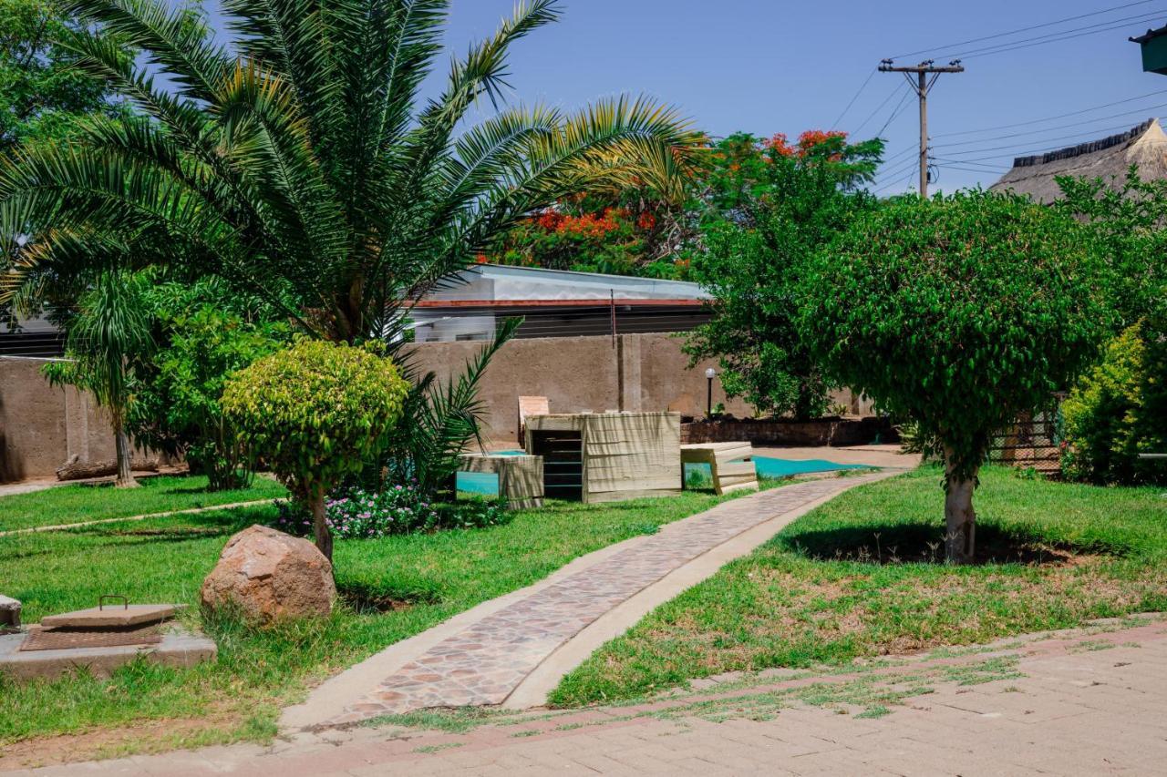 Birdville Bnb Guest House Gaborone Exterior photo
